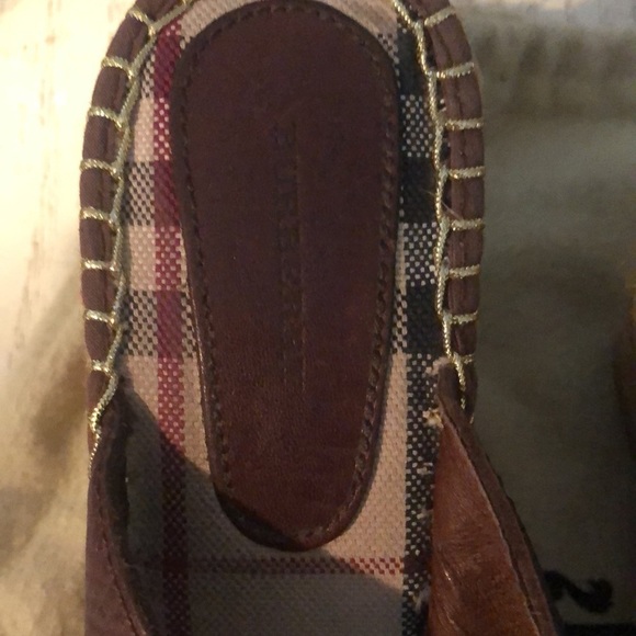 Burberry size 9 brown leather classic wedge heels - Picture 10 of 16